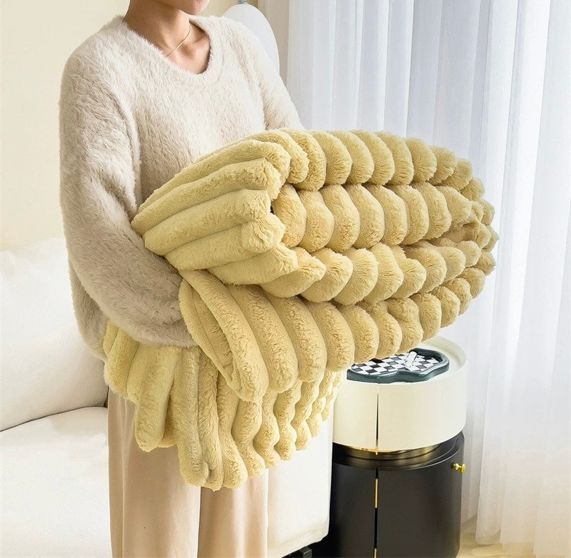 Ultra-Soft Ribbed Blanket – Warm Luxury Comfort