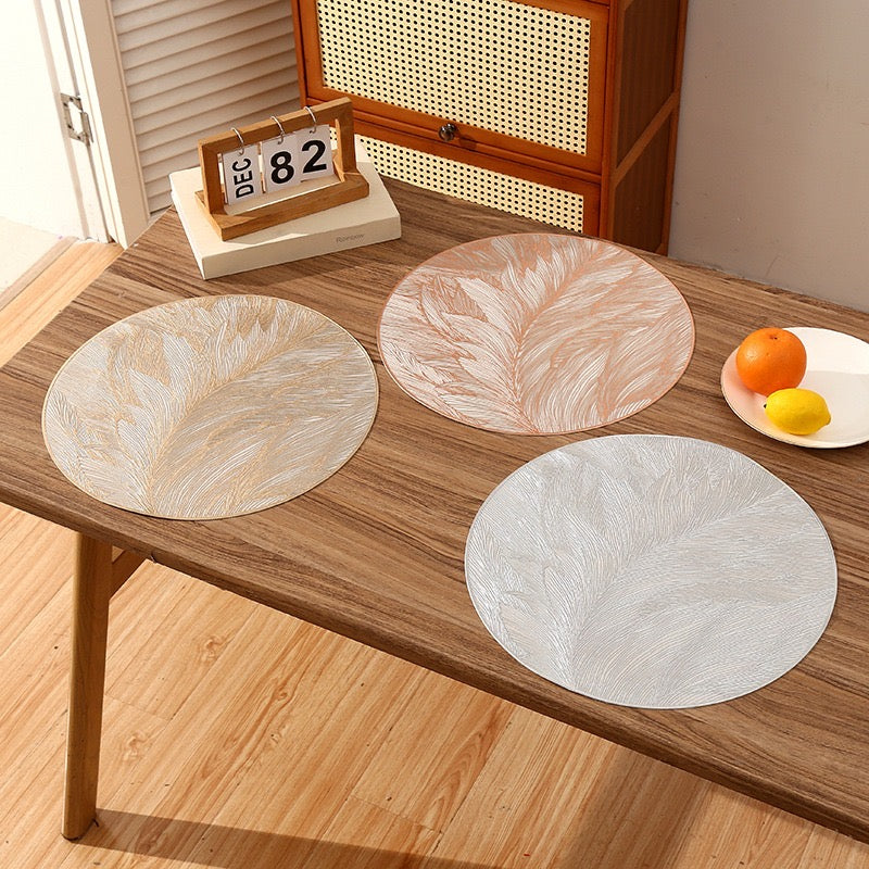 Elegant Round Placemats – Modern Metallic Glow