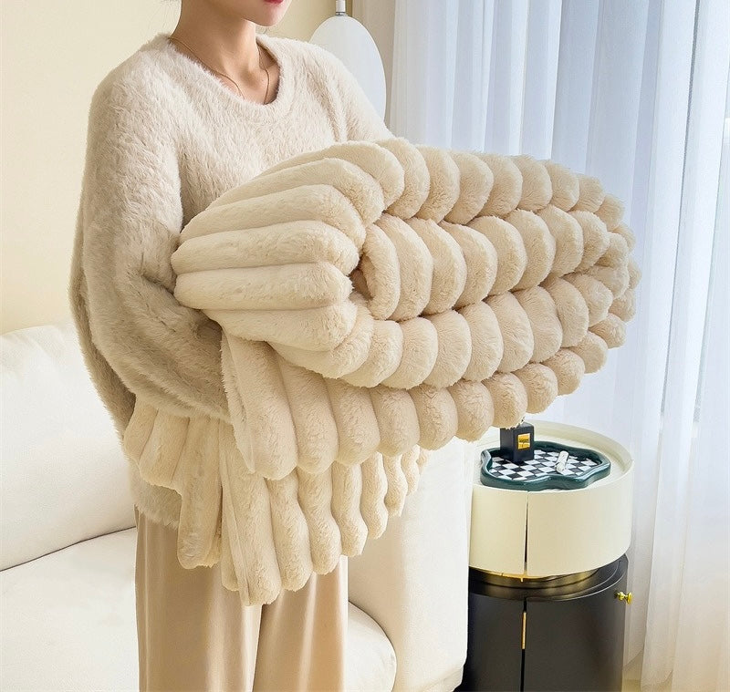 Ultra-Soft Ribbed Blanket – Warm Luxury Comfort