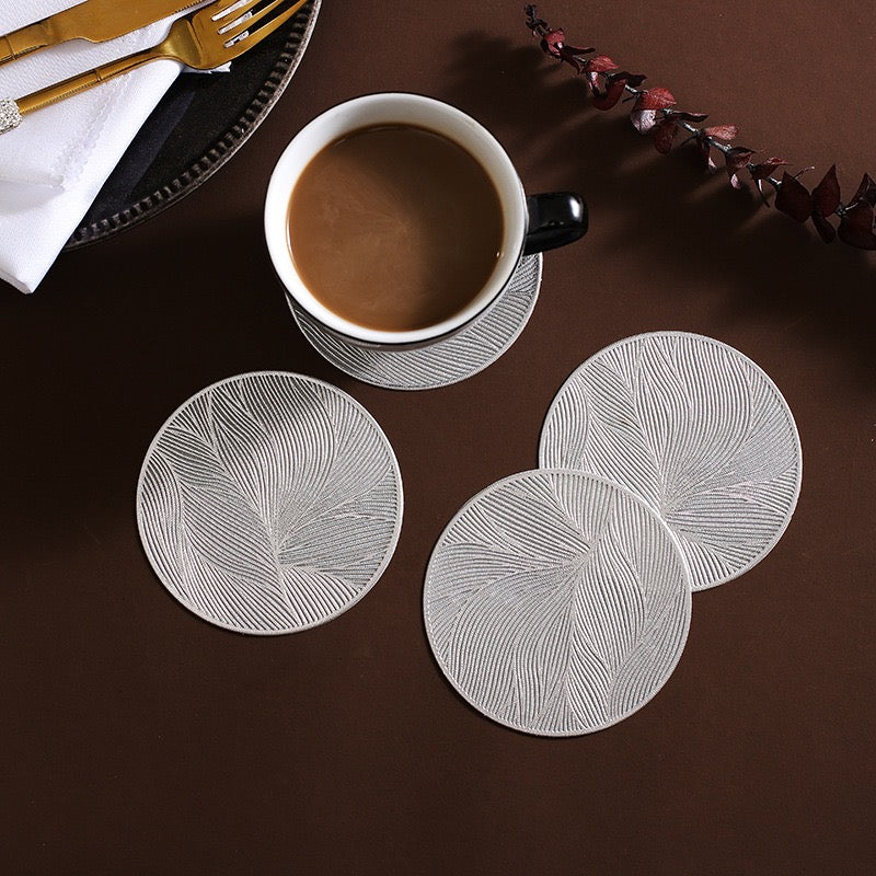 Luxury Coaster – Minimal Warmth in Every Detail